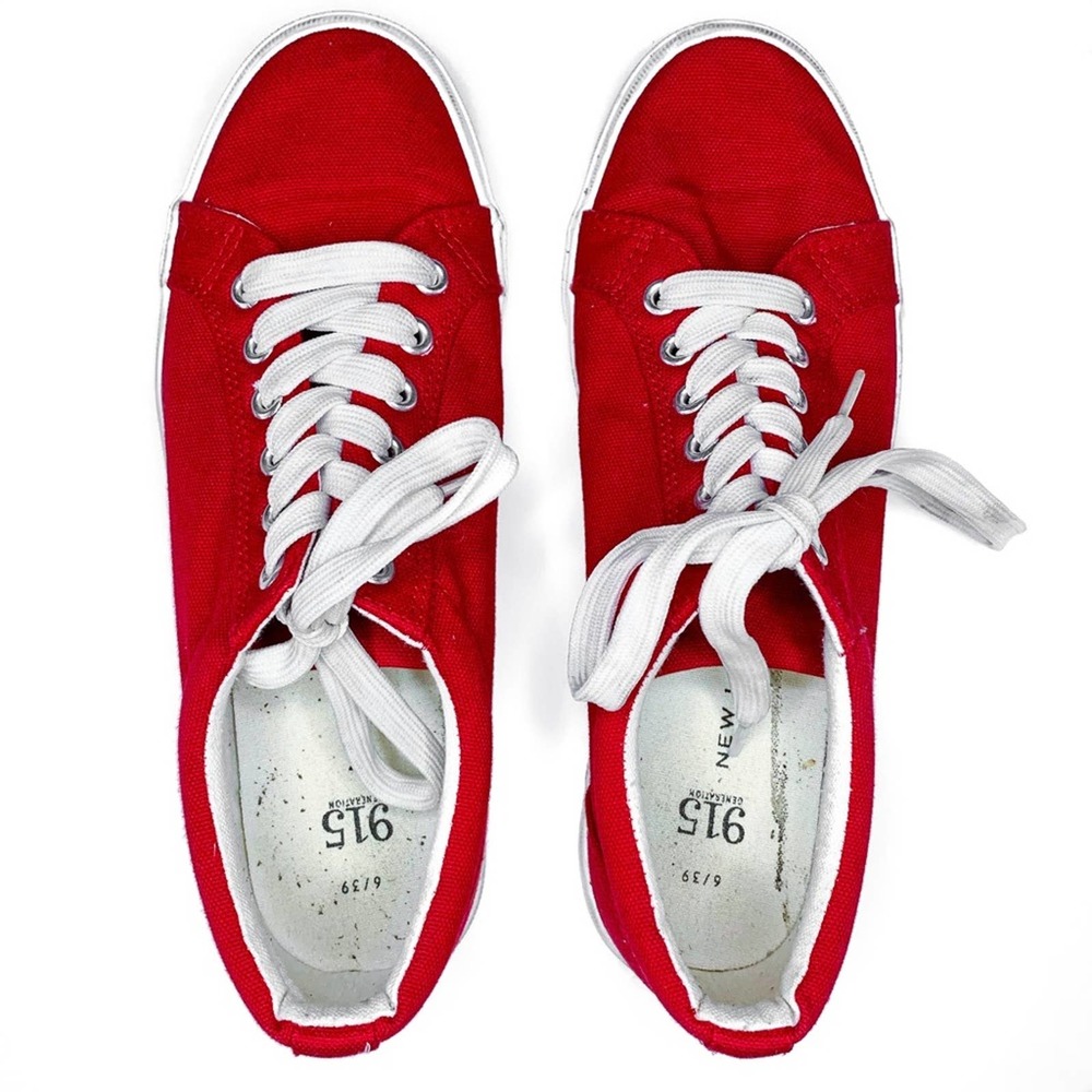 NEW LOOK canvas lace up sneakers